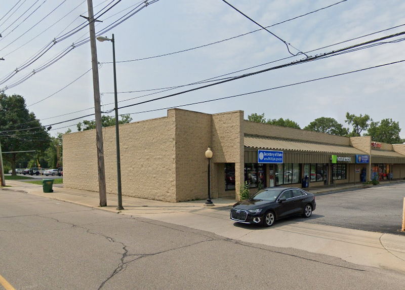 current view of site Riviera Theatre, Niles